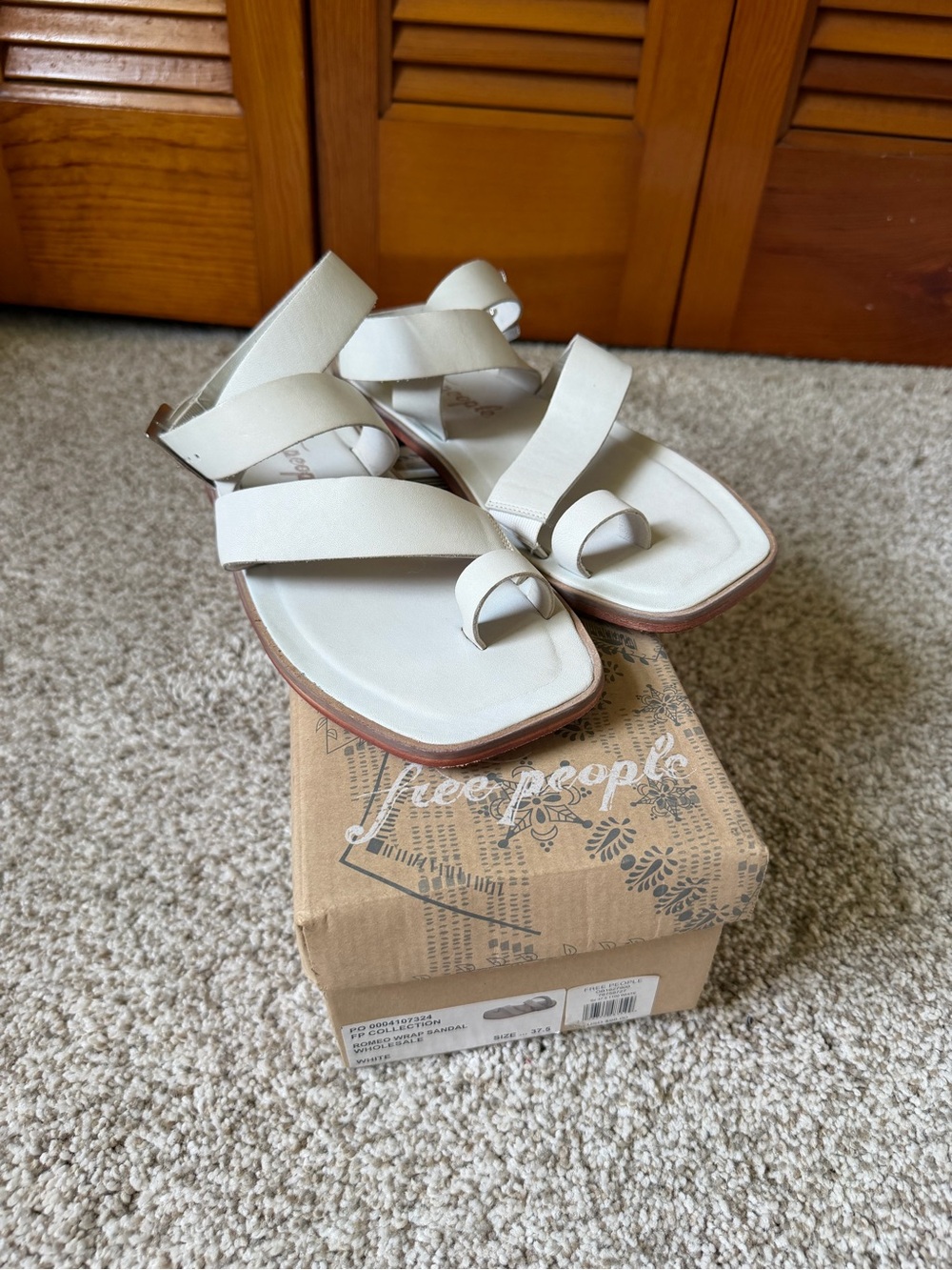 Free People white Romeo wrap sandals shoes sz 37.5-Sz 7